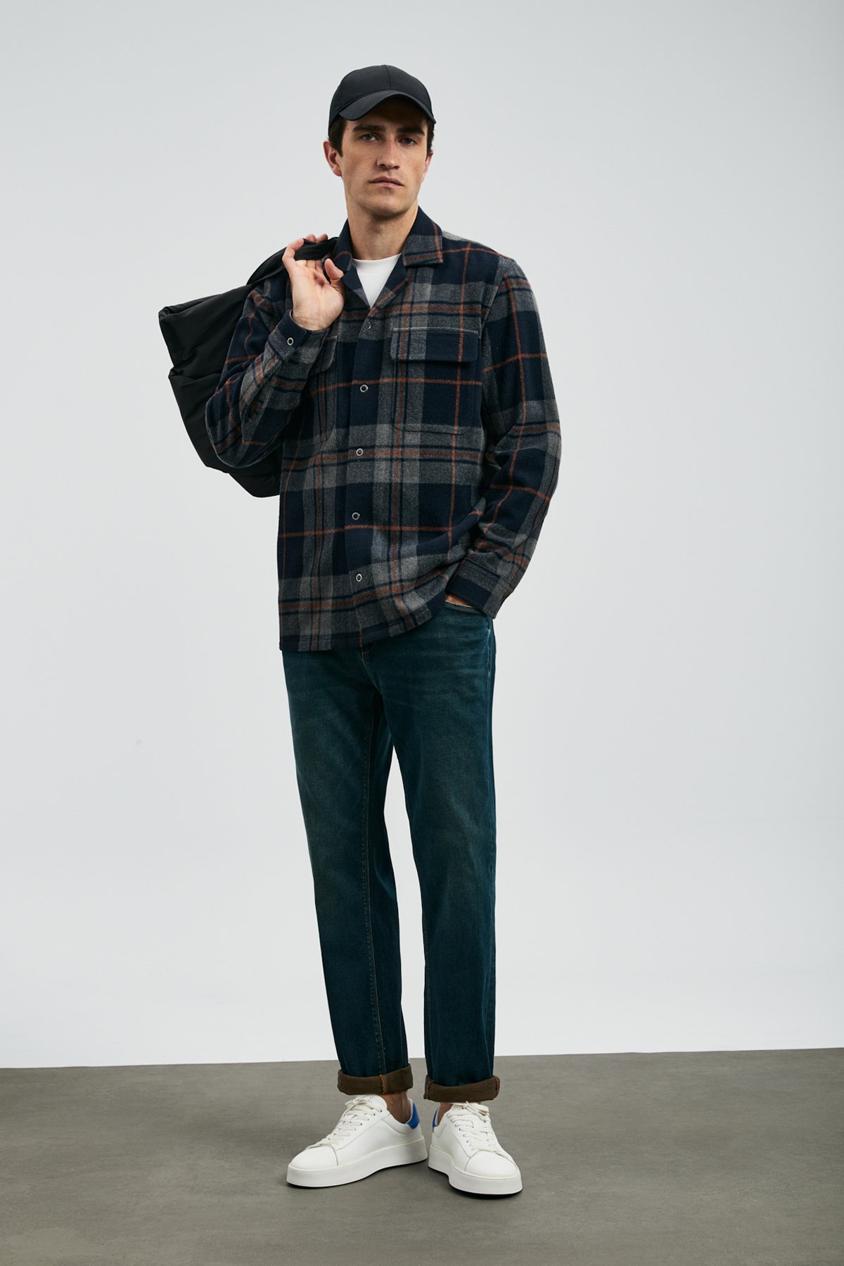 Laon Erkek Basic Gömlek Regular Fit Lacivert - Lufian (1)