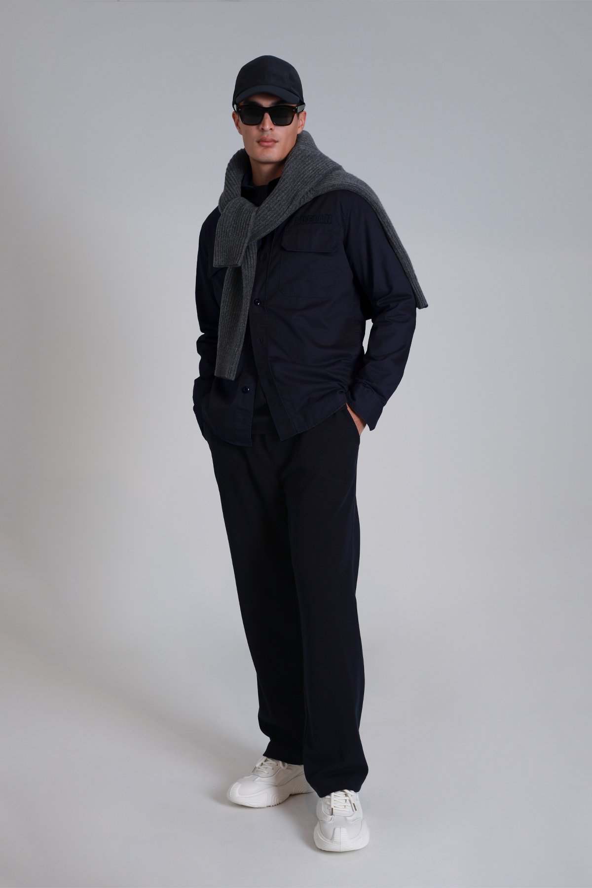 Lara Erkek Basic Gömlek Slim Fit Lacivert - Lufian (1)