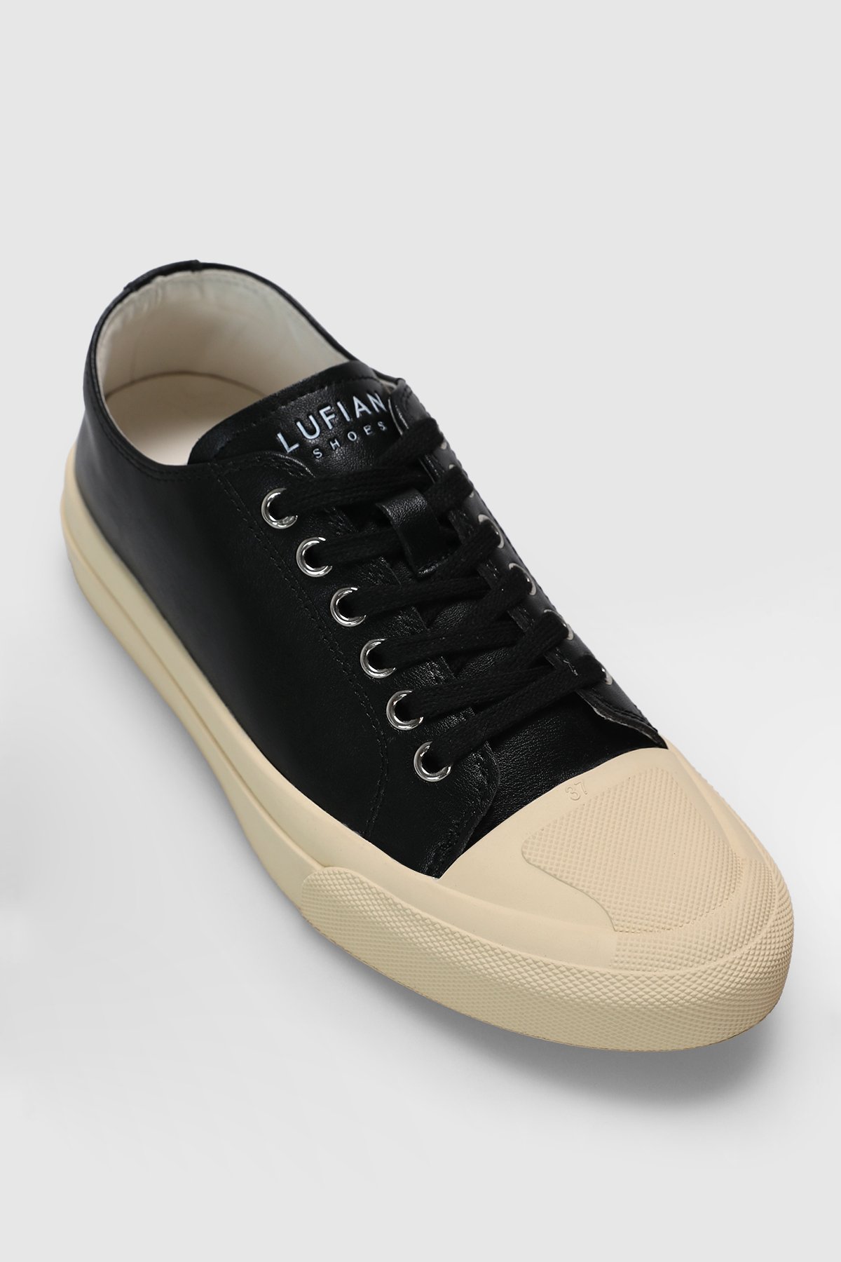 Lıana Black - Lufian (1)