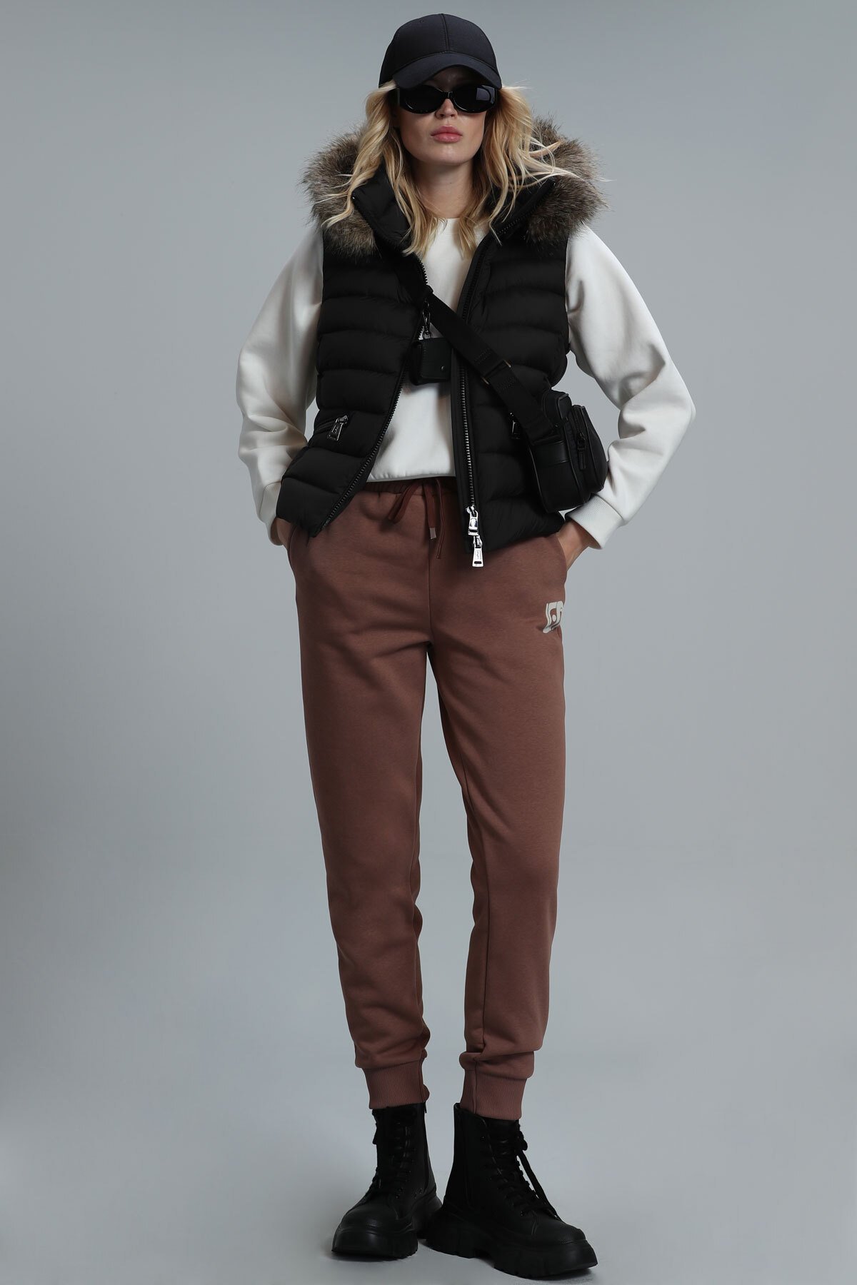 Lında Kadın Tekno Yelek Siyah - Lufian (1)