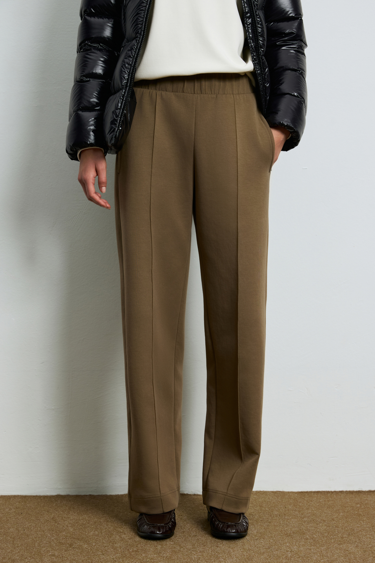 Knitted Woman Tracksuit Camel - LUFIAN