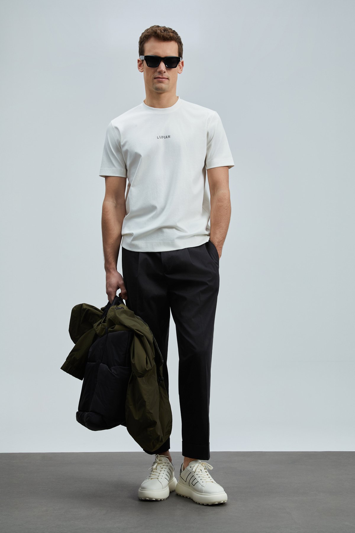 Marcus Modern Grafik T- Shirt Kırık Beyaz - Lufian