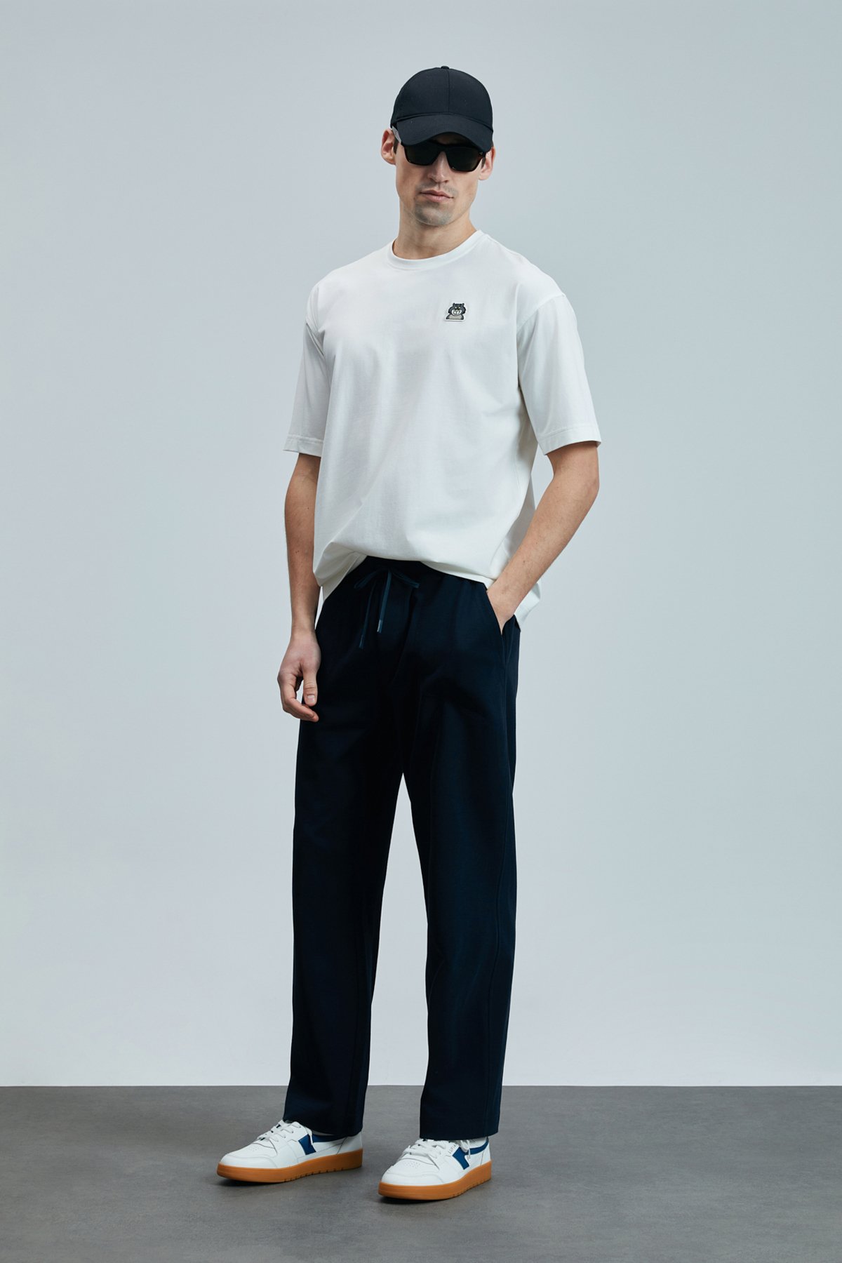 Nımbus Modern Grafik T- Shirt Kırık Beyaz - Lufian