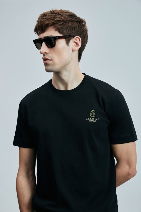 Olıvıa Modern Graphic T-Shirt Black - LUFIAN