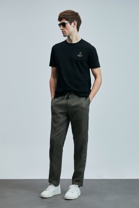 Olıvıa Modern Graphic T-Shirt Black - LUFIAN