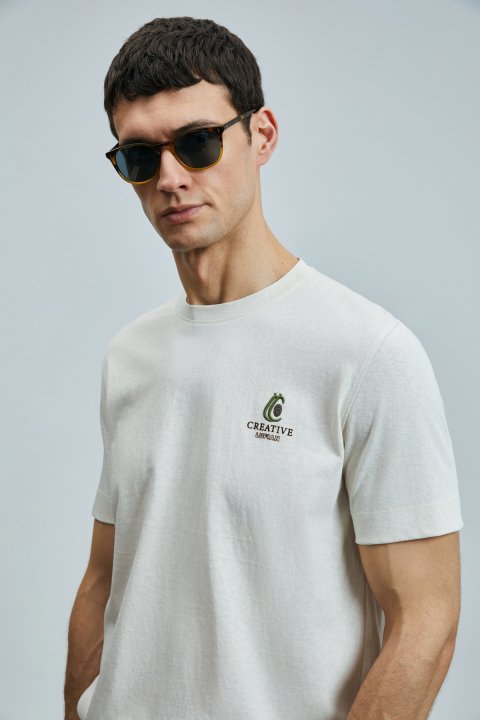 Olıvıa Modern Graphic T-Shirt Ecru - LUFIAN