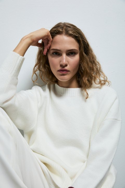 Pamela Women's Sweater Cream - Lufian (1)