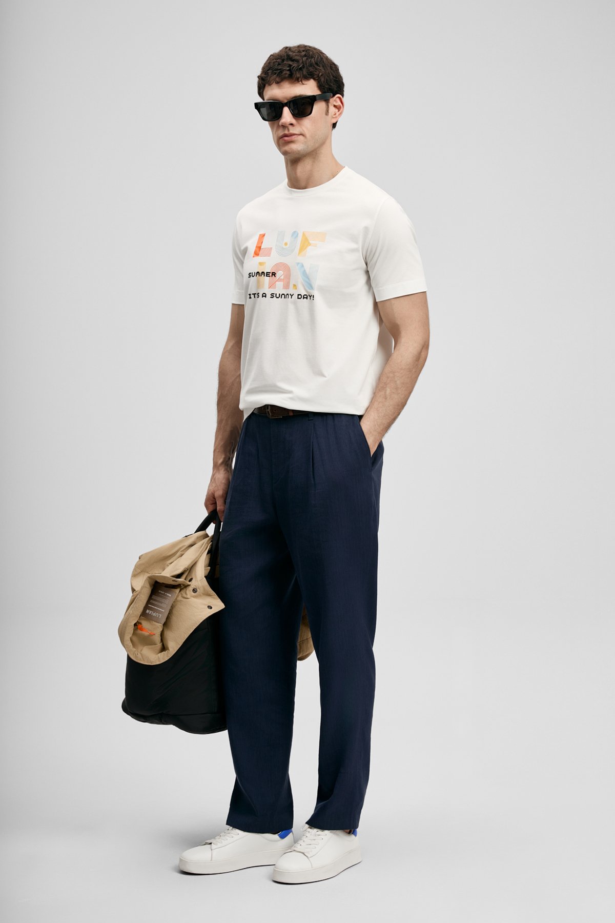 Sunny Modern Grafik T- Shirt Kırık Beyaz - Lufian