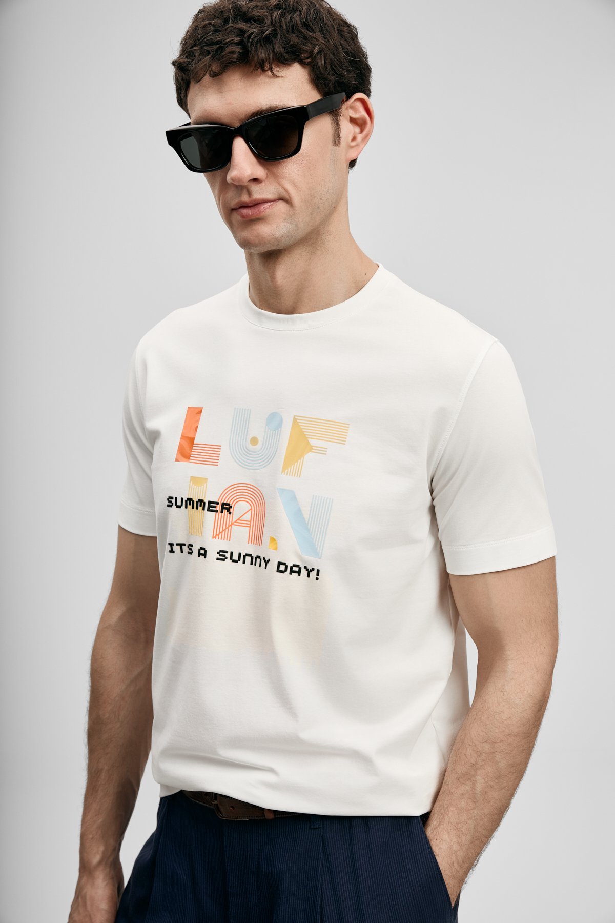 Sunny Modern Grafik T- Shirt Kırık Beyaz - Lufian (1)