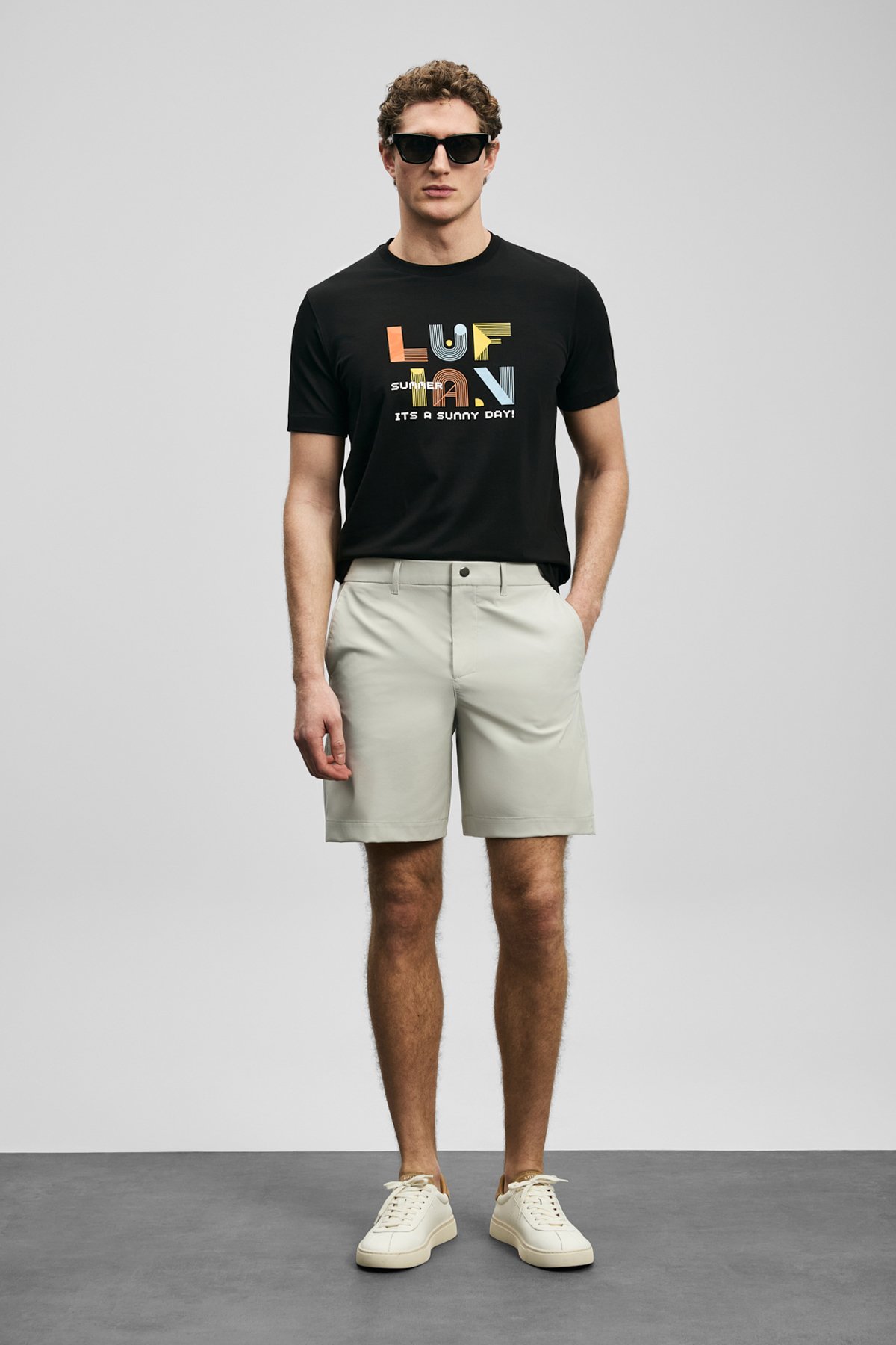 Sunny Modern Grafik T- Shirt Siyah - Lufian (1)