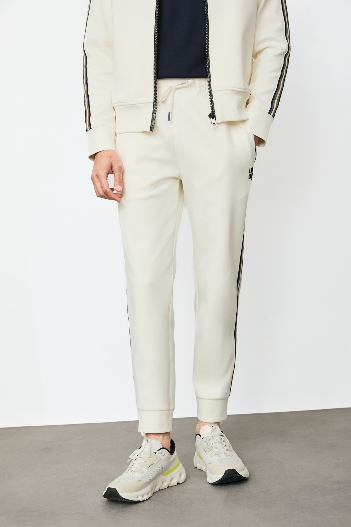 Male Tracksuit Six Off Whıte - LUFIAN