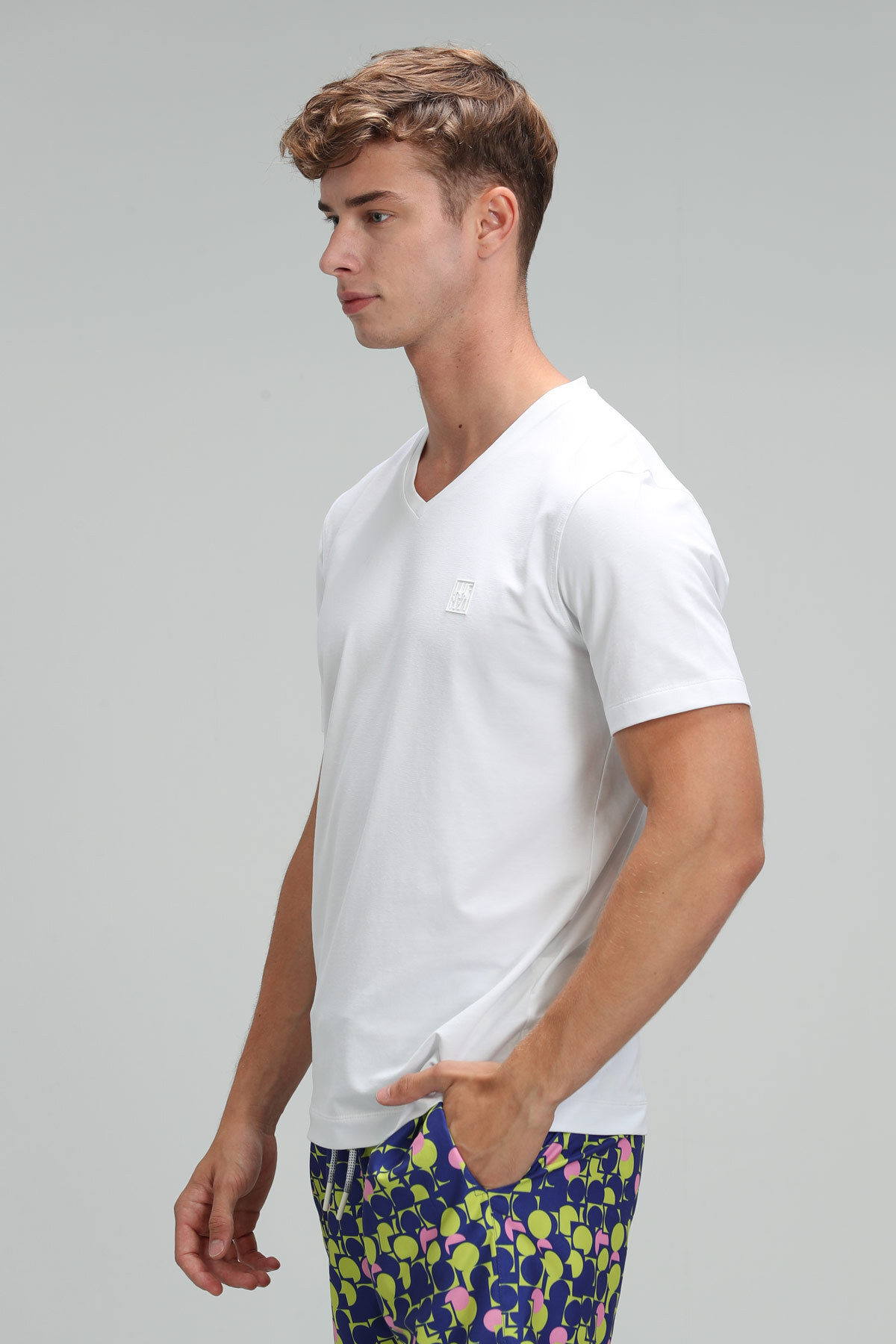 Tuna Modern Grafik T- Shirt Beyaz