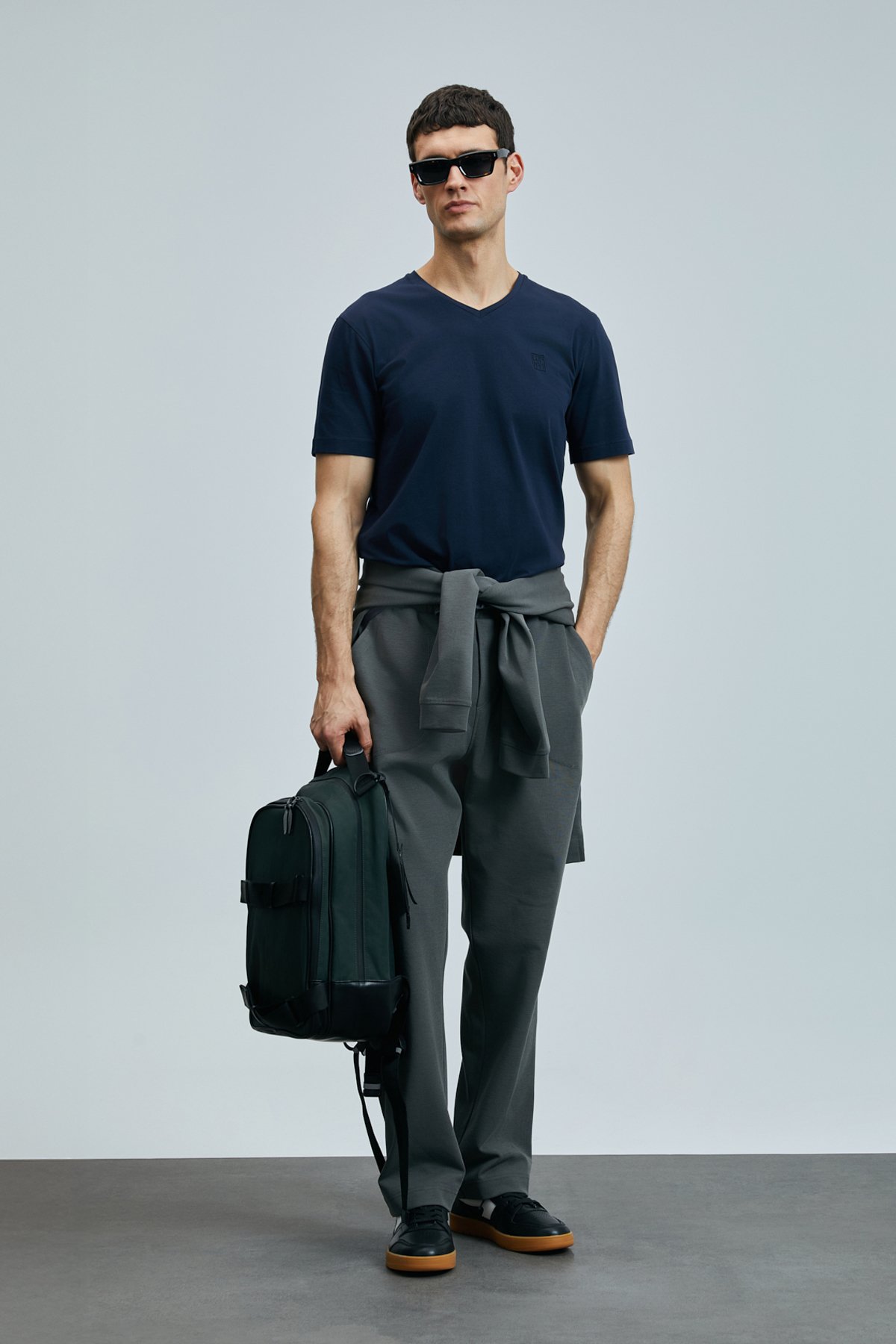 Tuna Modern Grafik T- Shirt Lacivert - Lufian (1)