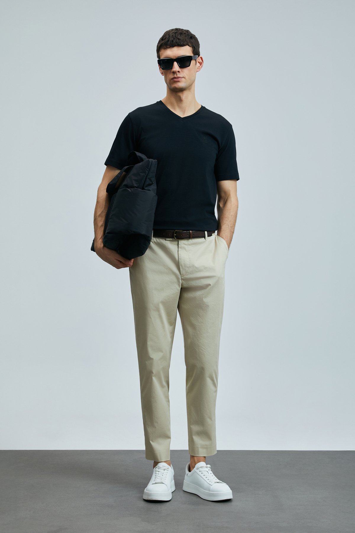 Tuna Modern Grafik T- Shirt Siyah - Lufian (1)