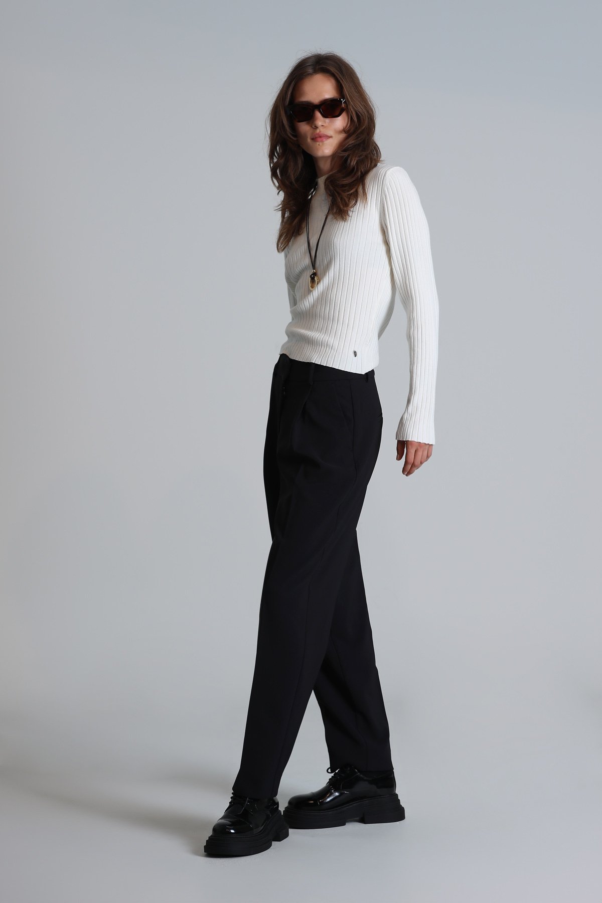 Vendı Women's Sweater Ecru - LUFIAN (1)
